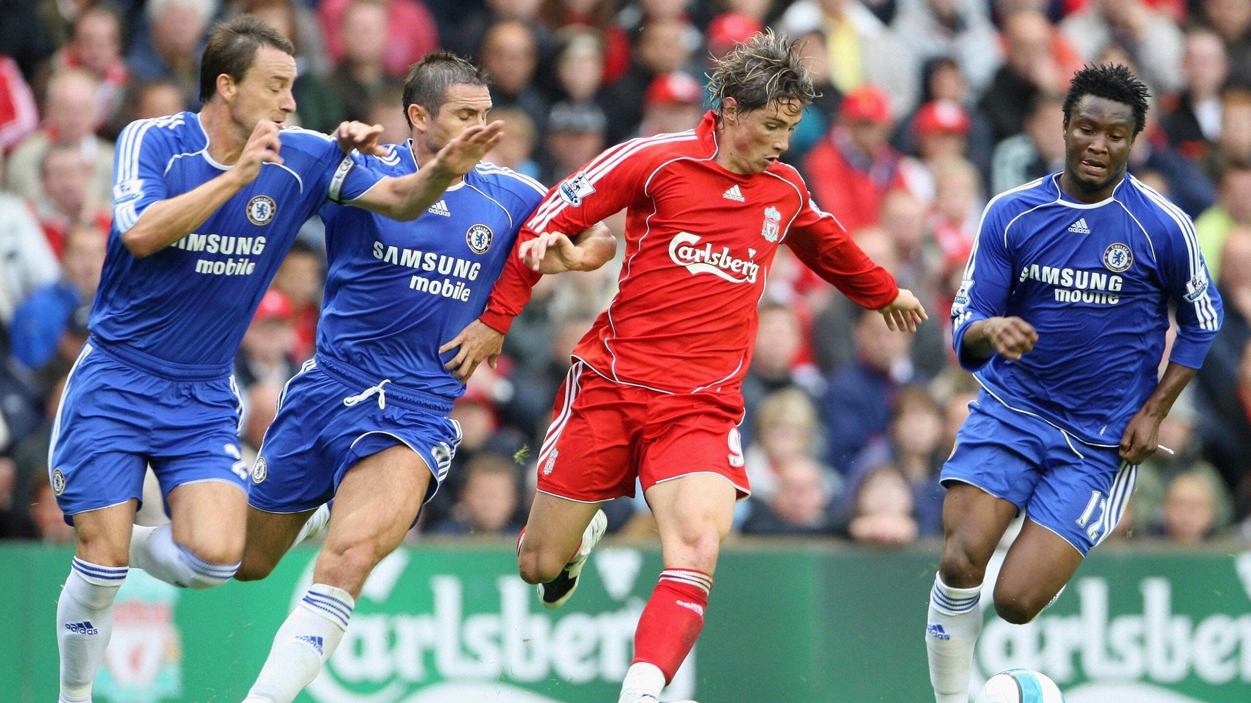 C罗表达对球迷支持的真诚感谢，c罗对球迷温馨场景