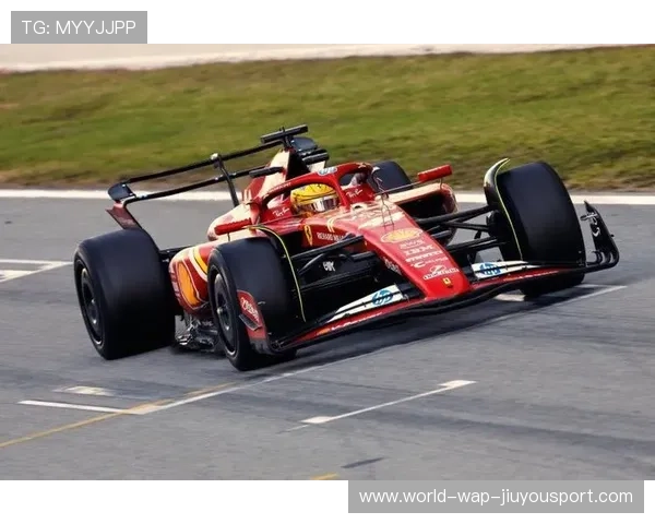 汉密尔顿怒骂无线电:安全车太慢 汉密尔顿怒骂无线电:安全车太慢