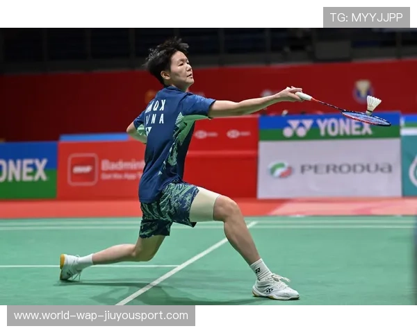 羽毛球亚团赛韩千禧接连救球，防守回合拉得很长